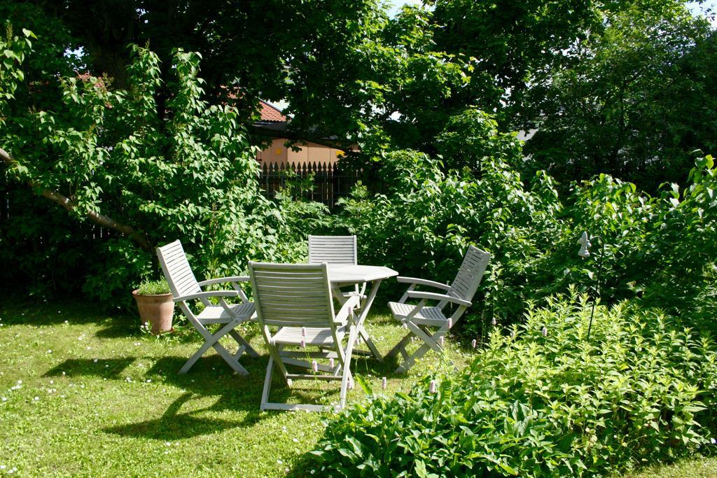 Bed and Breakfast Uddens Bed & Breakfast Эрегрунд Экстерьер фото