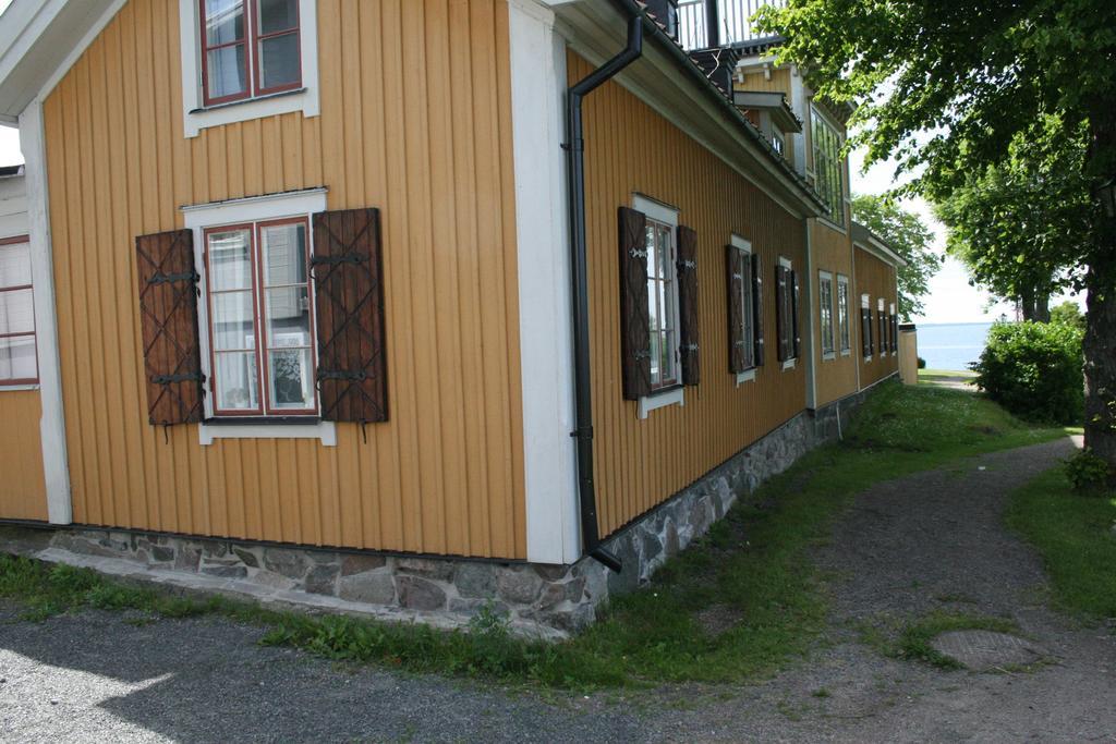 Bed and Breakfast Uddens Bed & Breakfast Эрегрунд Экстерьер фото